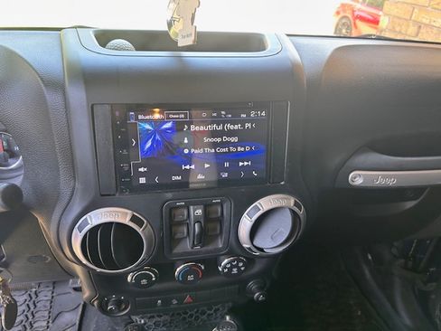 Used 2012 Jeep Wrangler Unlimited Sport AWD/4WD image 10