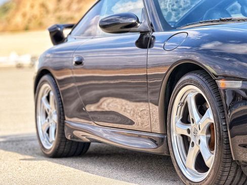 Used 2002 Porsche 911 Targa image 6