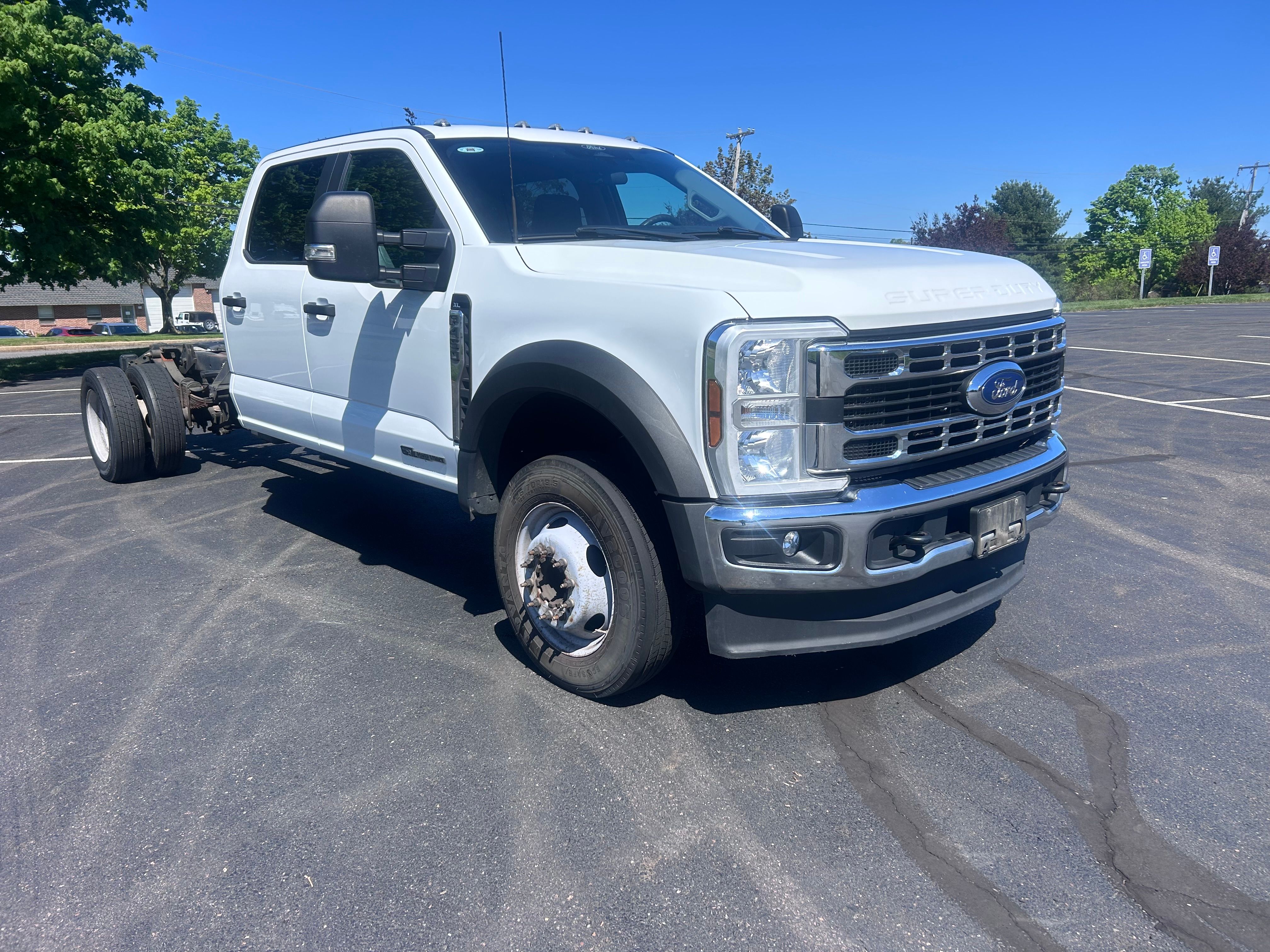 Used 2024 Ford F450 XL RWD image 1