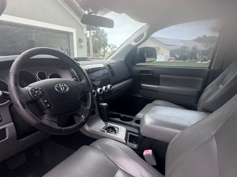 Used 2013 Toyota Sequoia SR5 RWD image 9