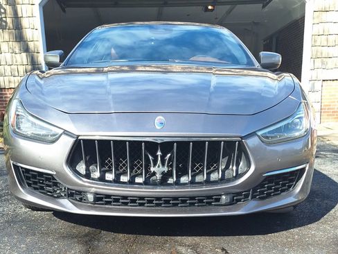 Used 2018 Maserati Ghibli S GranLusso image 10