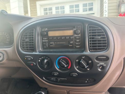 Used 2001 Toyota Tundra SR5 image 9