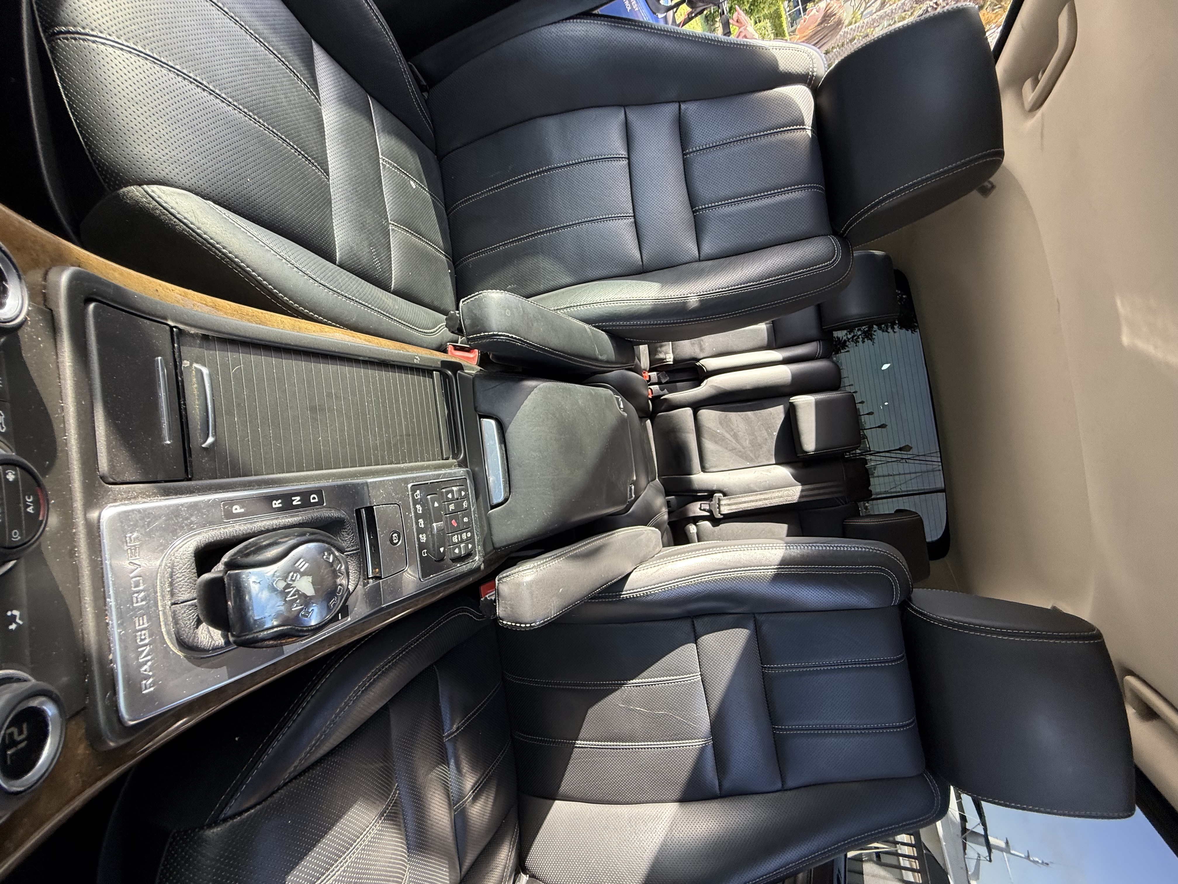 Used 2012 Land Rover Range Rover Sport HSE LUX AWD/4WD image 12
