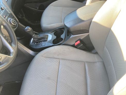 Used 2017 Hyundai Santa Fe Sport image 14