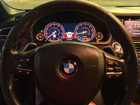 Used 2015 BMW 750Li xDrive image 6