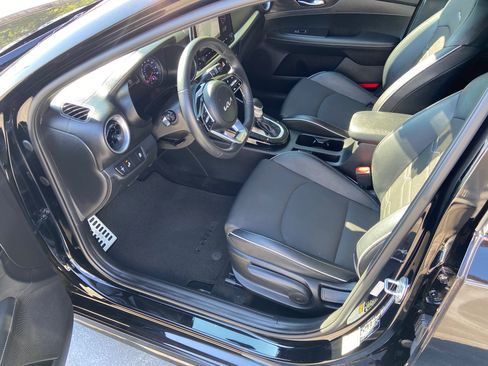 Used 2023 Kia Forte GT-Line w/ GT-Line Technology Package FWD image 5