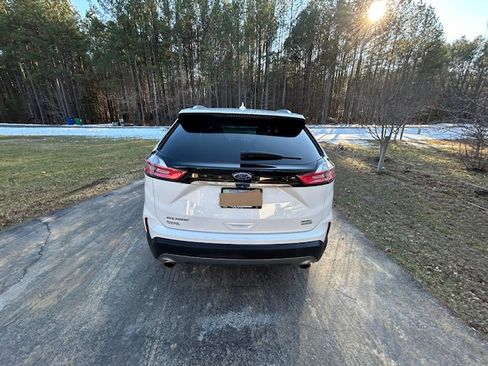 Used 2020 Ford Edge SEL w/ Convenience Package image 6