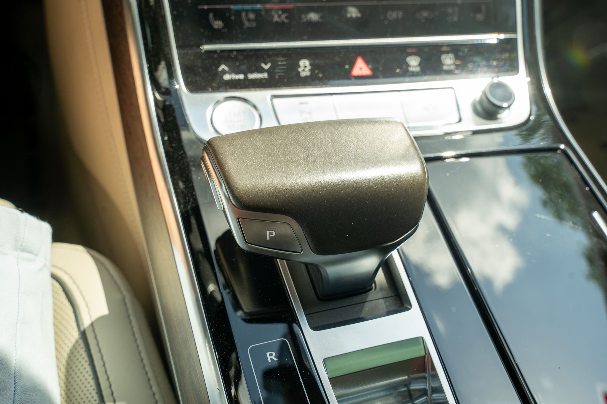 Used 2019 Audi A8 L 3.0T AWD/4WD image 26