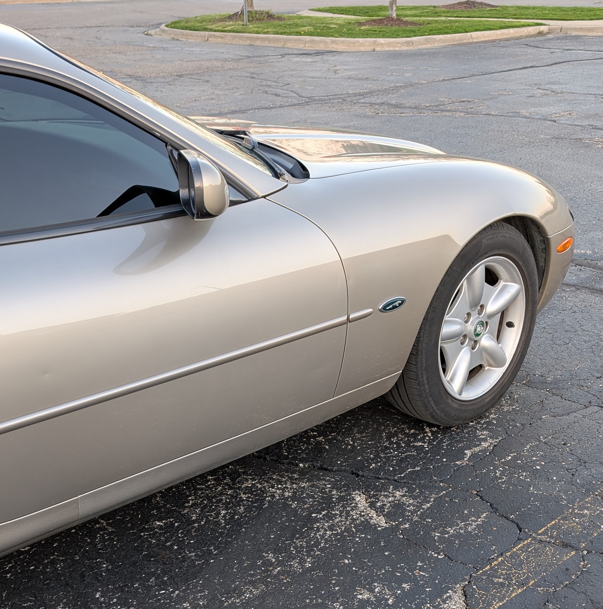 Used 1998 Jaguar XK8 Coupe RWD image 6
