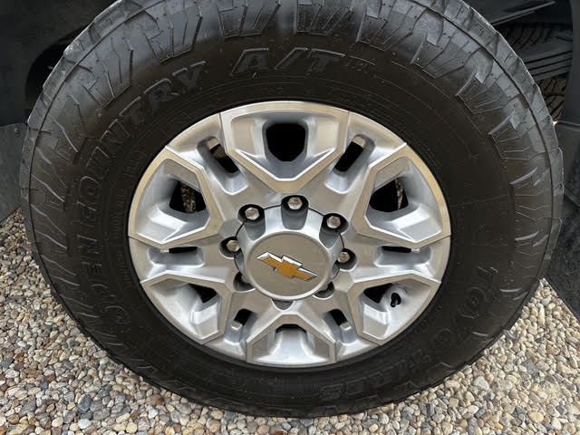 Used 2022 Chevrolet Silverado 3500 LT w/ Convenience Package AWD/4WD image 16