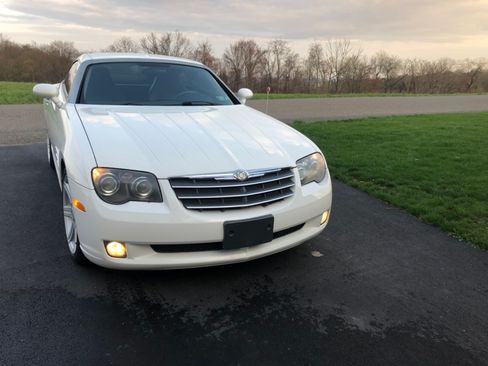 Used 2004 Chrysler Crossfire Coupe image 4