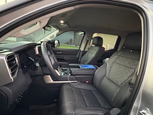 Used 2024 Toyota Tundra Limited image 10