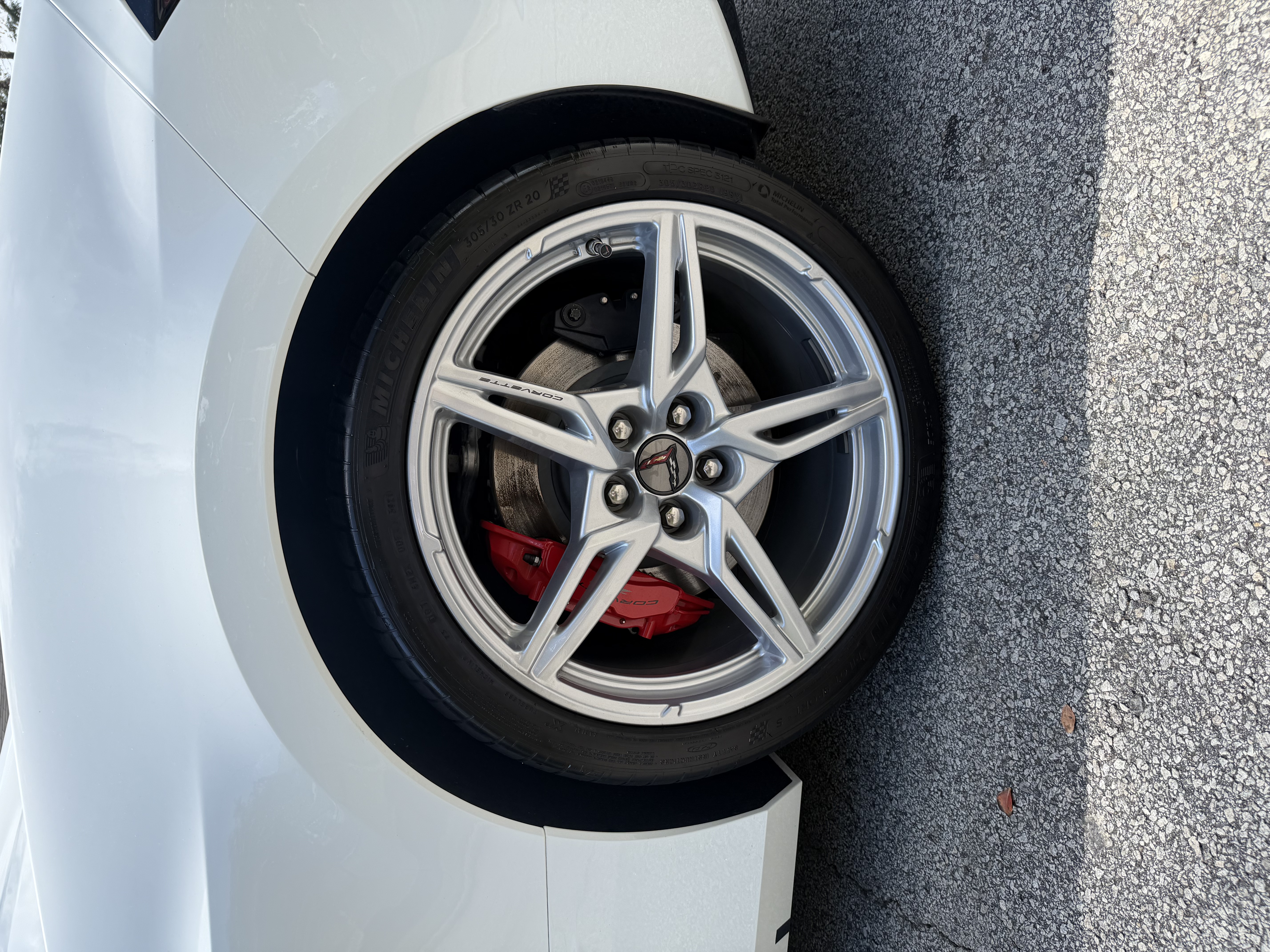 Used 2022 Chevrolet Corvette Stingray Preferred Cpe w/ Z51 Performance Package RWD image 18
