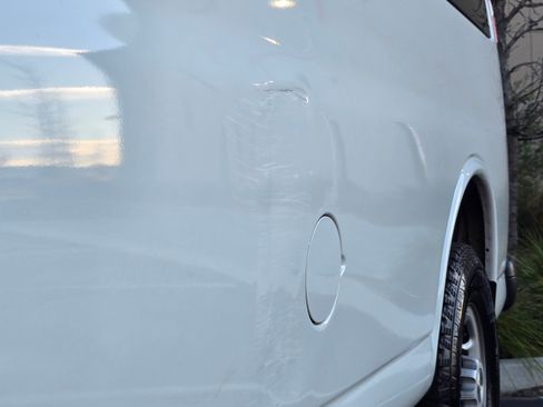 Used 2020 Chevrolet Express 3500 LS image 12