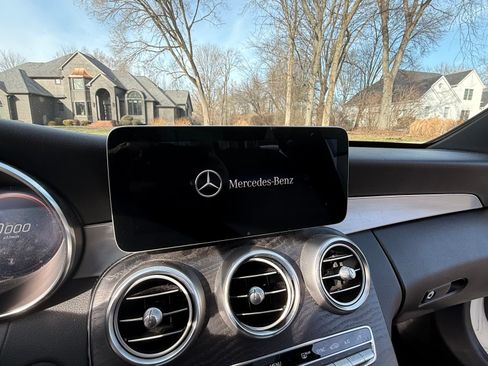 Used 2019 Mercedes-Benz C 300 C 300 4MATIC Sedan 4D image 16