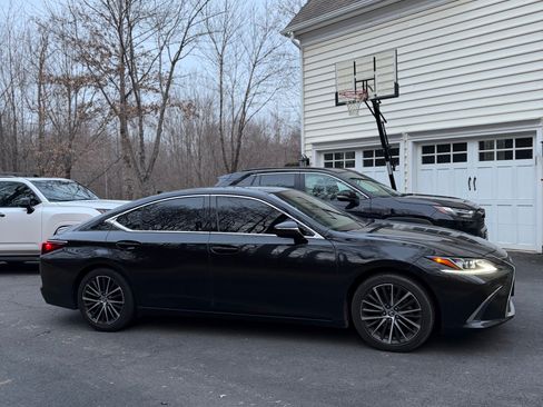 Used 2023 Lexus ES 350 w/ Premium Package image 6