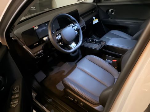 Used 2026 Hyundai Ioniq 5 SEL image 4