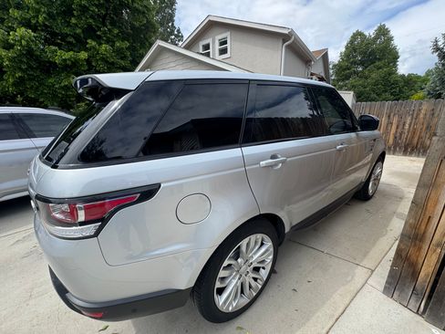 Used 2015 Land Rover Range Rover Sport HSE AWD/4WD image 2