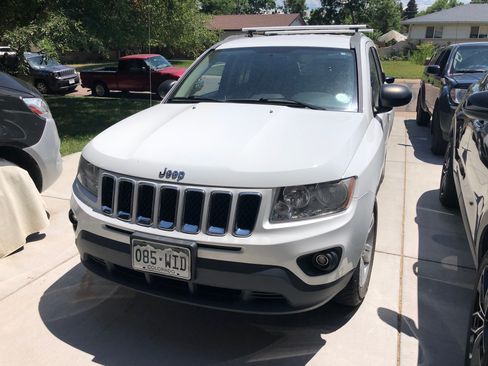 Used 2012 Jeep Compass Latitude w/ Premium Sound Group image 1