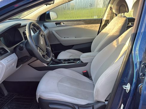 Used 2016 Hyundai Sonata SE FWD image 5