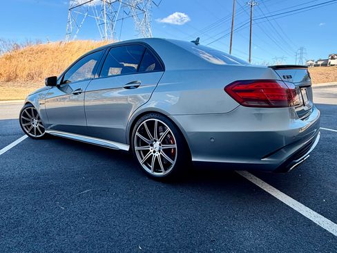 Used 2014 Mercedes-Benz E 63 AMG 4MATIC Sedan image 2