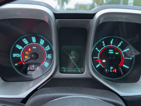 Used 2011 Chevrolet Camaro LS image 5