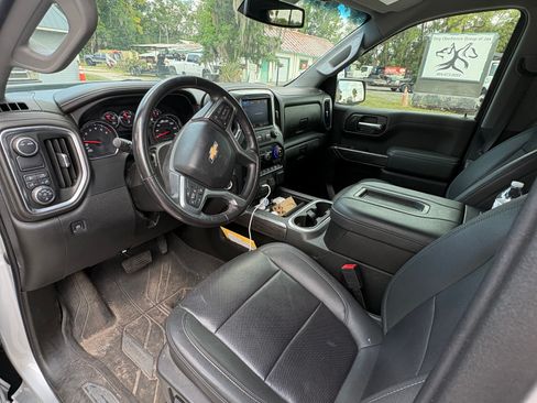 Used 2022 Chevrolet Silverado 1500 LTZ RWD image 5