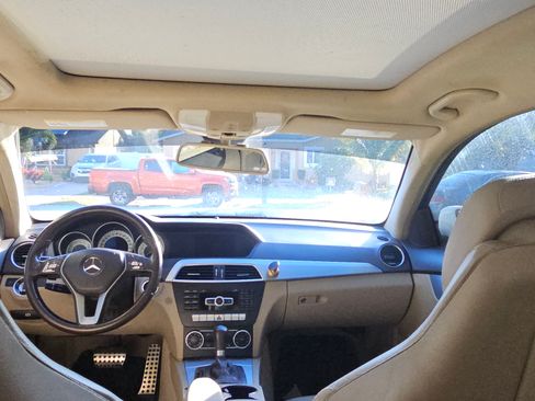 Used 2013 Mercedes-Benz C 250 Coupe image 9