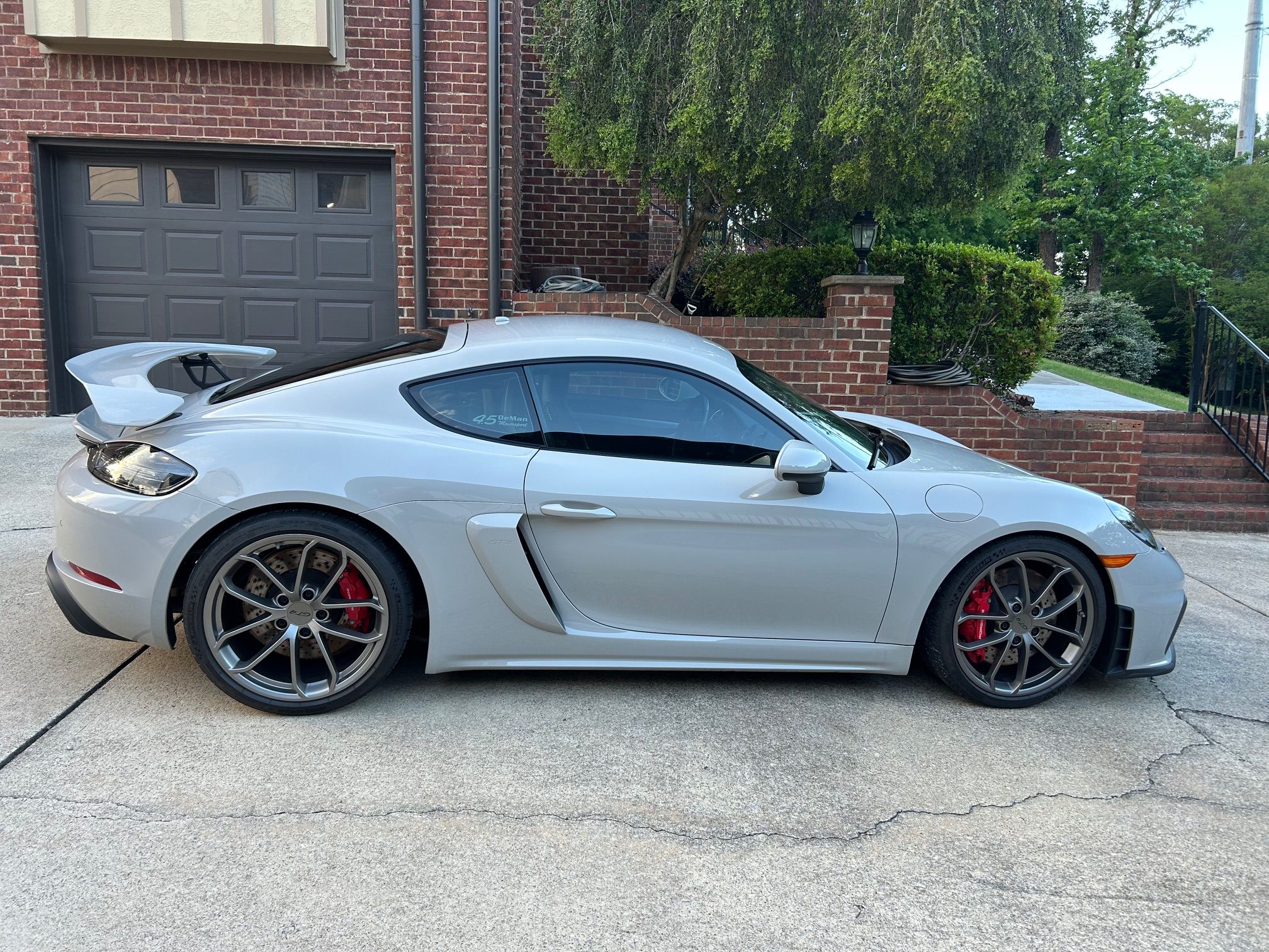 Used 2022 Porsche 718 Cayman GT4 RWD image 1