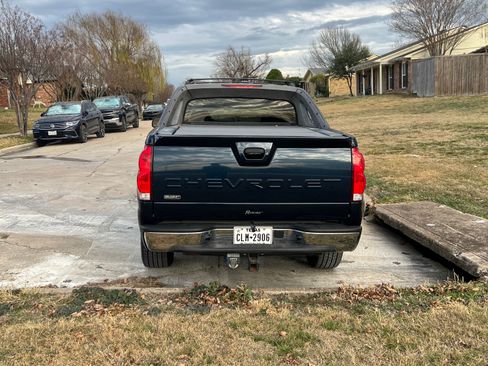 Used 2006 Chevrolet Avalanche Z66 w/ Sun And Sound Package image 13