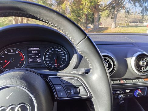 Used 2018 Audi A3 2.0T Premium w/ Convenience Package image 31