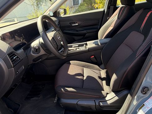 Used 2026 Nissan Sentra SR w/ Floor Mat Package FWD image 10