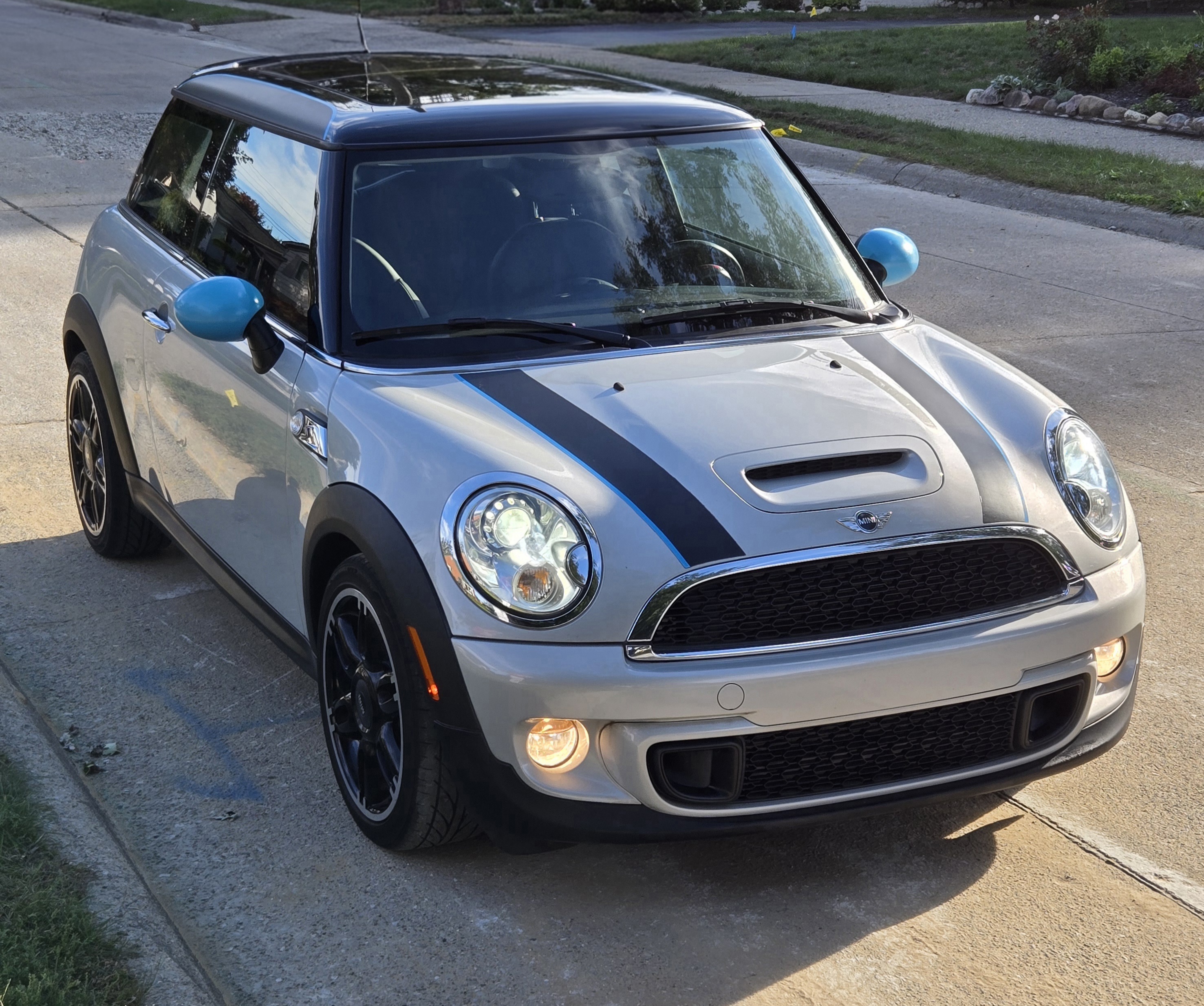 Used 2013 MINI Cooper S FWD image 1