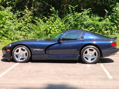 Used 2001 Dodge Viper GTS RWD image 5