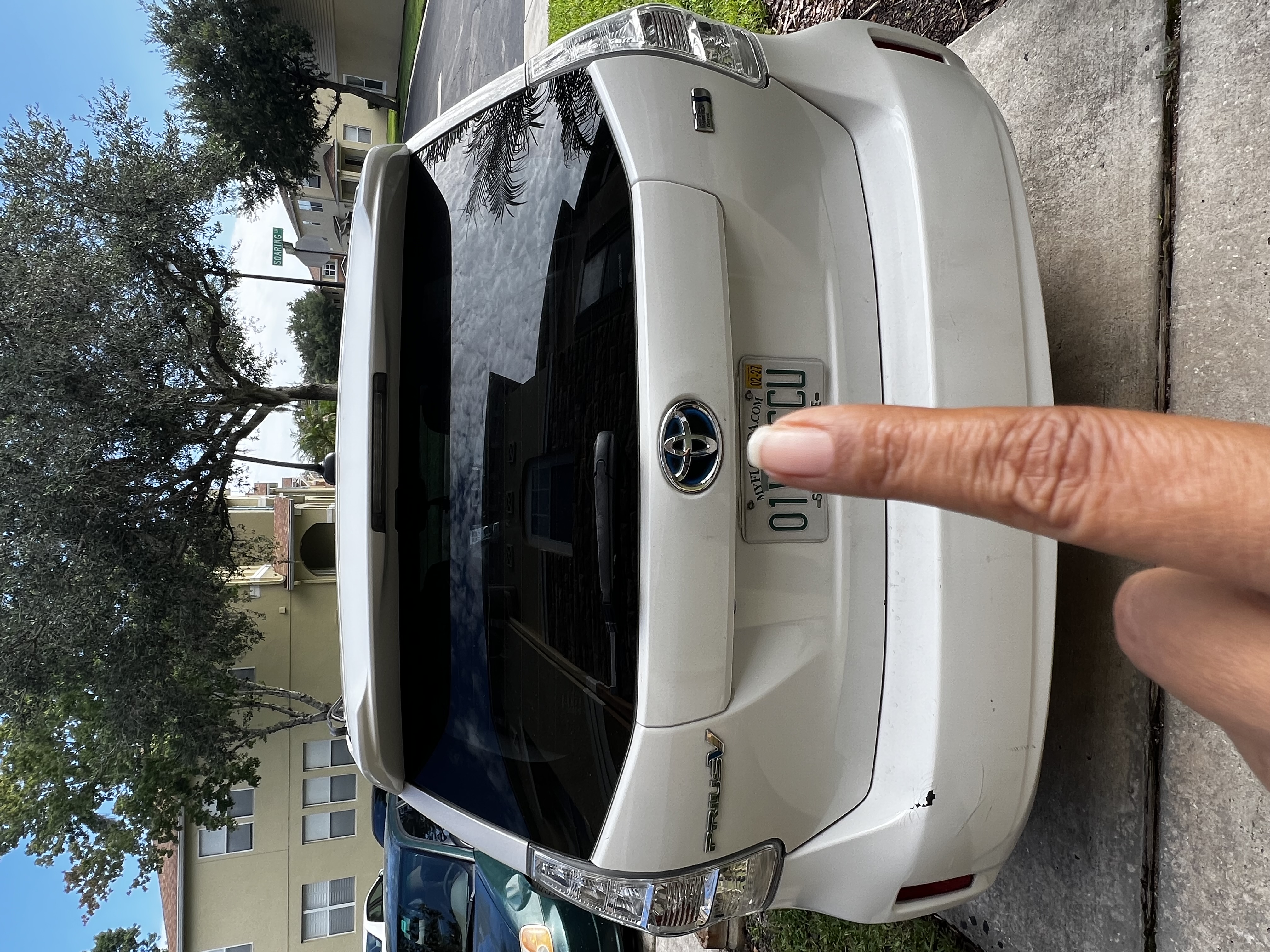 Used 2012 Toyota Prius V Five FWD image 5