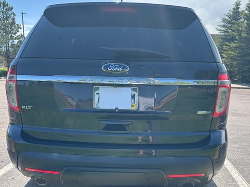 Used 2015 Ford Explorer XLT w/ Equipment Group 202A AWD/4WD image 5