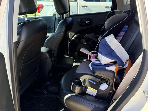 Used 2019 Jeep Compass Latitude w/ Safety & Security Group image 10