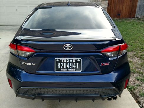 Used 2021 Toyota Corolla XSE w/ Carpet Mat Package (TMS) image 14