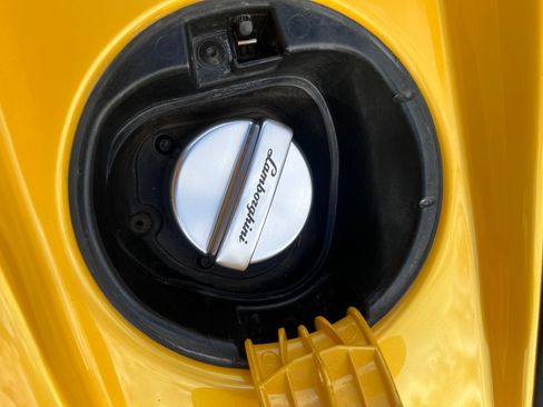 Used 2013 Lamborghini Gallardo LP 550-2 image 17