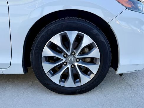 Used 2013 Honda Accord EX-L image 17