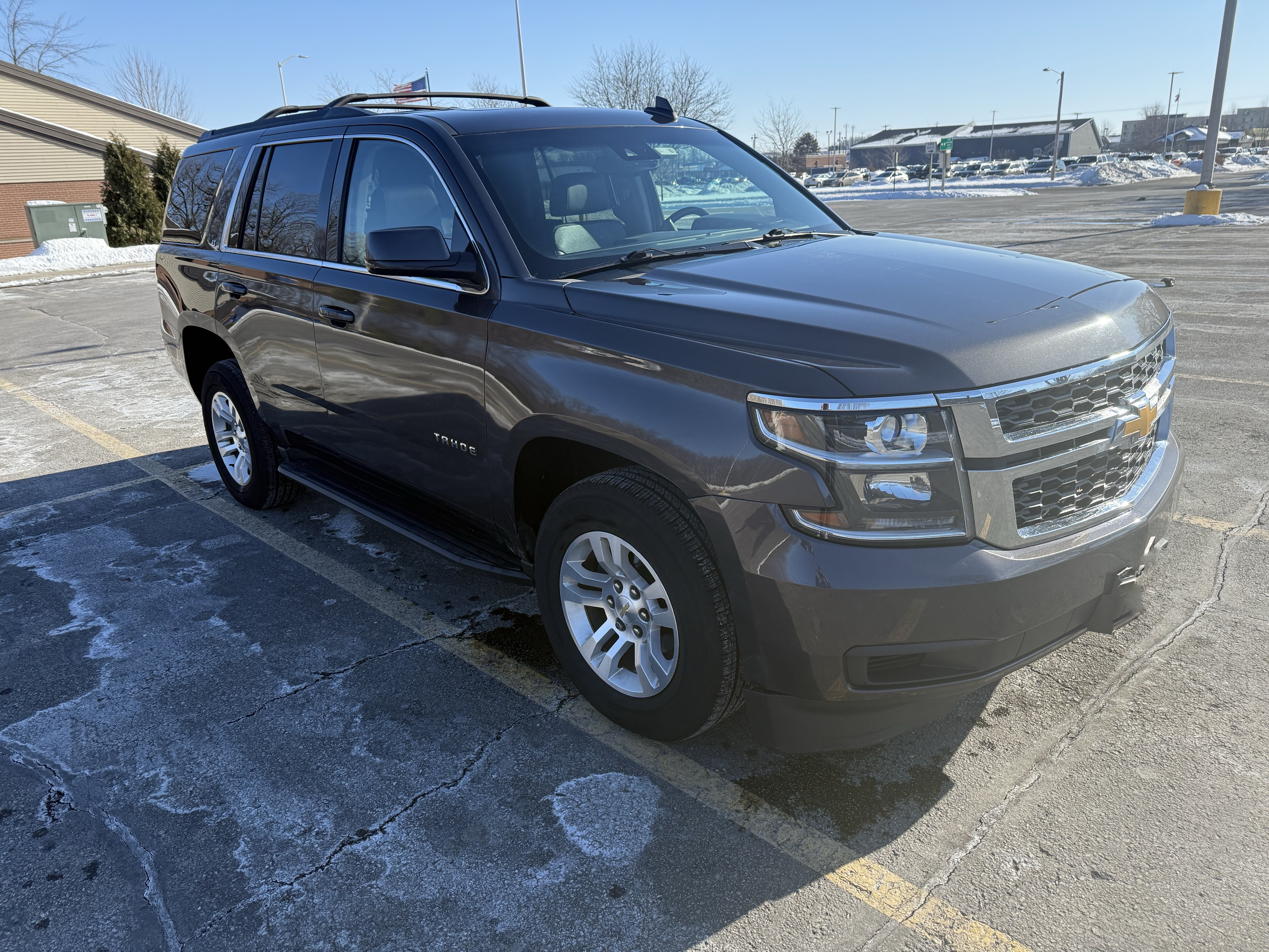 Used 2015 Chevrolet Tahoe LT RWD image 1