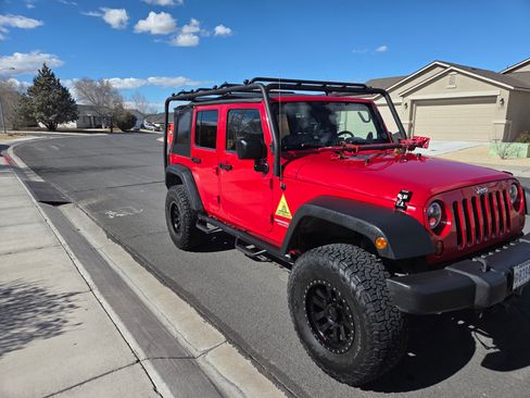 Used 2010 Jeep Wrangler Unlimited Sport image 8