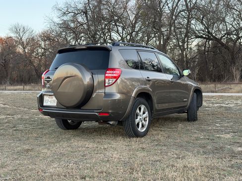 Used 2009 Toyota RAV4 Limited image 6