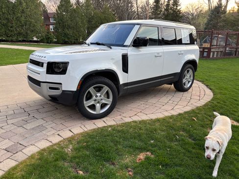 Used 2020 Land Rover Defender 110 HSE image 4