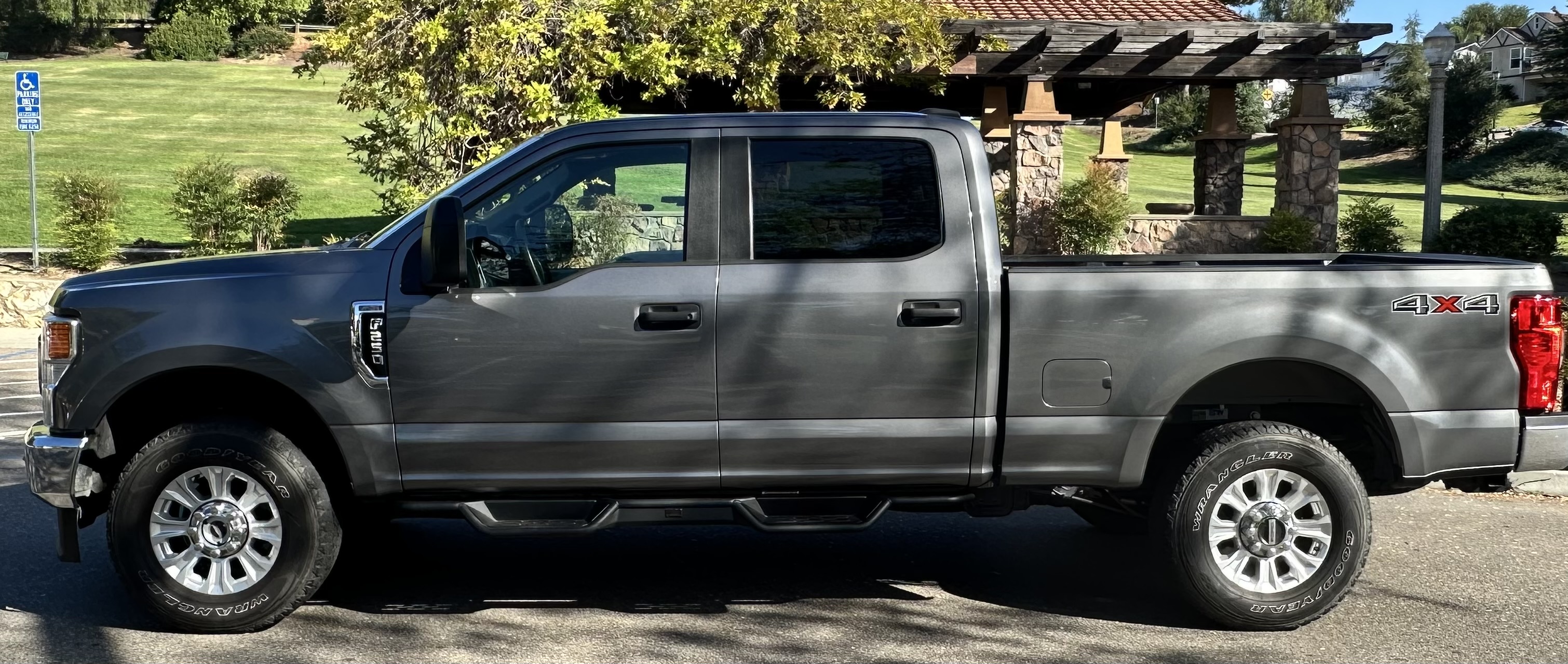 Used 2021 Ford F250 XL w/ STX Appearance Package AWD/4WD image 1