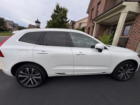 Used 2023 Volvo XC60 B6 Ultimate w/ Protection Package Premier AWD/4WD image 13