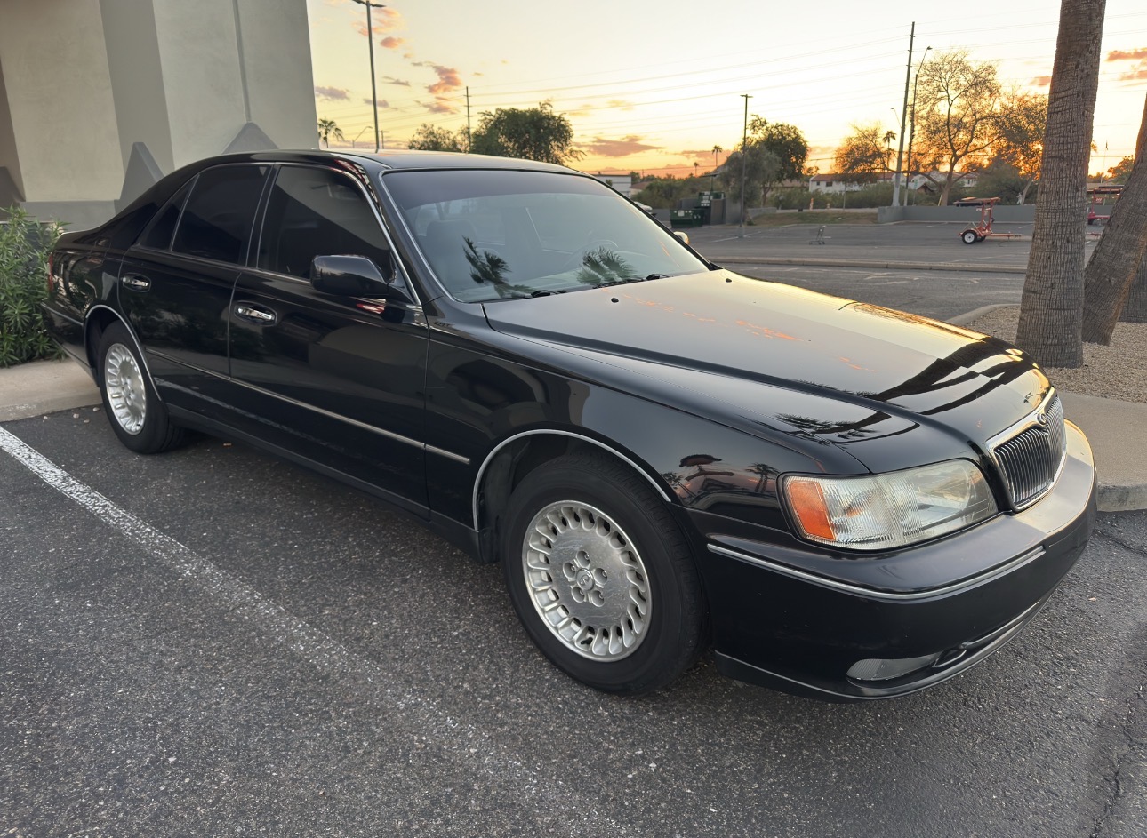 Used 1998 INFINITI Q45 RWD image 1