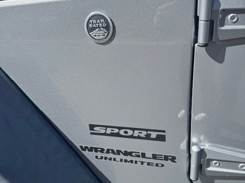 Used 2017 Jeep Wrangler Unlimited Sport w/ Quick Order Package 24S image 11