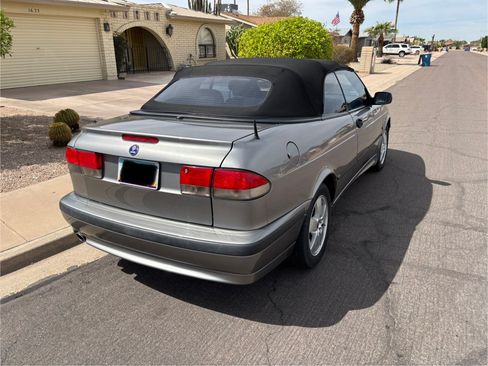 Used 2002 Saab 9-3 SE image 14