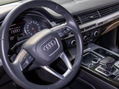 Used 2019 Audi Q7 2.0T Premium w/ Convenience Package image 16